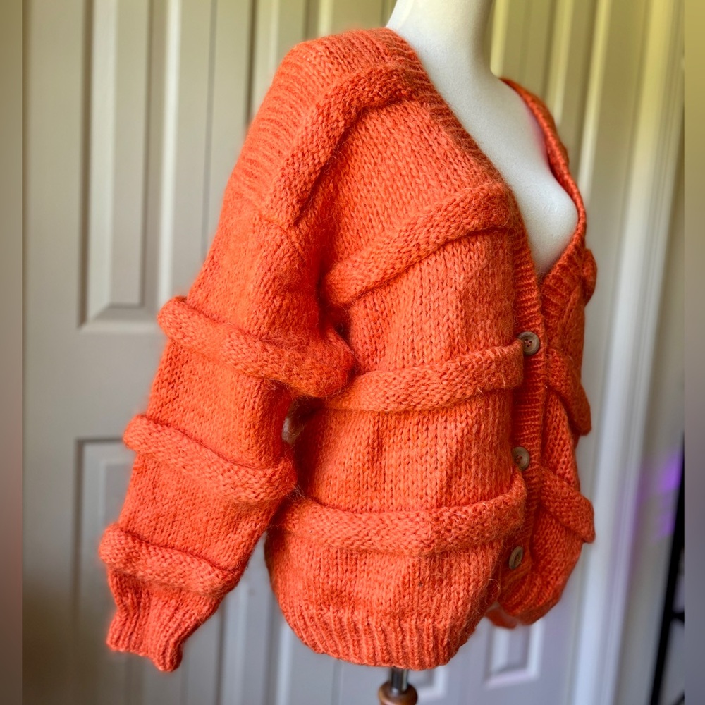 ☾ Vintage orange wool chunky knit heavyweight cardigan - Picture 2 of 6